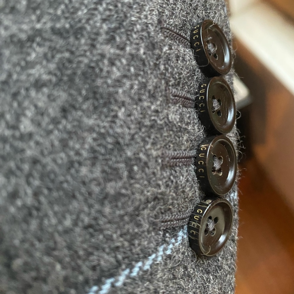 Gorgeous Gucci wool check blazer. Grey with powder blue check. - Picture 5 of 7
